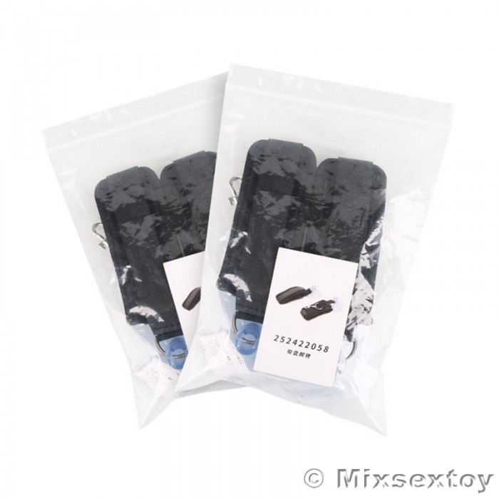 MIZZZEE Suction Hand Cuffs (1set) MIZZZEE Suction Hand Cuffs (1set)