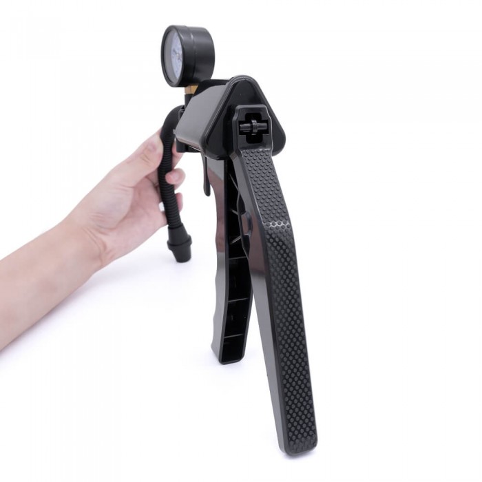 Pistol-Grip Air Vacuum Pump With Pressure Gauge Pistol-Grip Air Vacuum Pump With Pressure Gauge