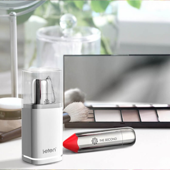 HK LETEN The Second Lipstick Vibrator (Chargeable - Red) HK LETEN The Second Lipstick Vibrator (Chargeable - Red)