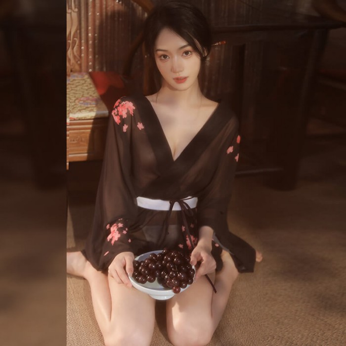FEE ET MOI - Japanese Retro Sakura Kimono Set (Black) FEE ET MOI - Japanese Retro Sakura Kimono Set (Black)