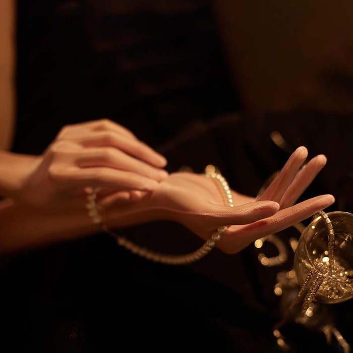 FEE ET MOI - Ultra-Thin Smooth Lace Trim Shiny Gloves (Skin Color) FEE ET MOI - Ultra-Thin Smooth Lace Trim Shiny Gloves (Skin Color)