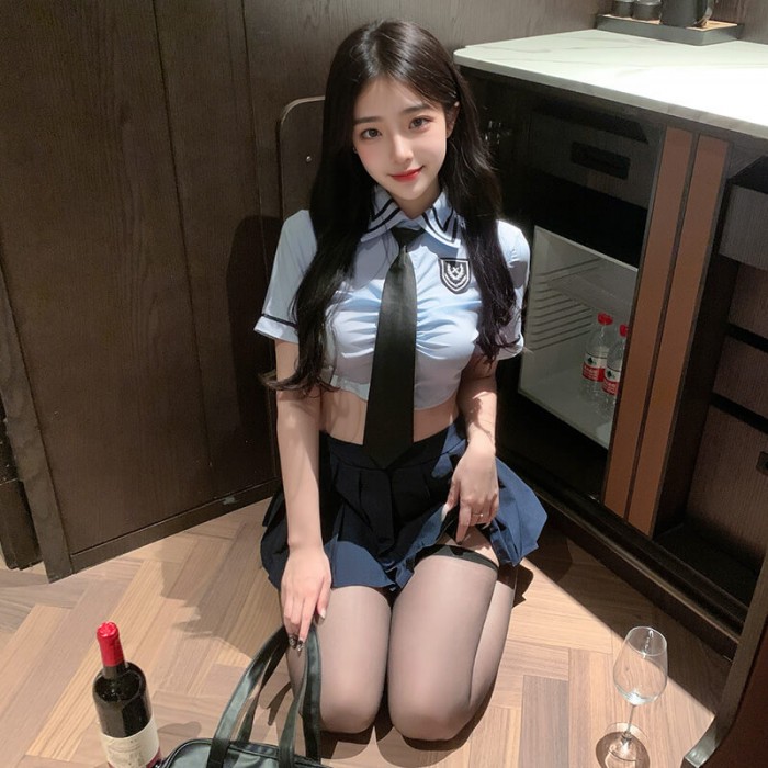 FEE ET MOI - Cropped Top Pleated Skirt Schoolgirl Outfit (Blue - Green) FEE ET MOI - Cropped Top Pleated Skirt Schoolgirl Outfit (Blue - Green)
