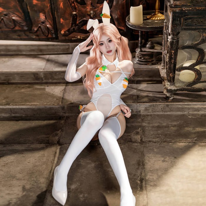 FEE ET MOI - Playful Bunny Bodysuit Set With Carrot Vibrating Egg (White) FEE ET MOI - Playful Bunny Bodysuit Set With Carrot Vibrating Egg (White)
